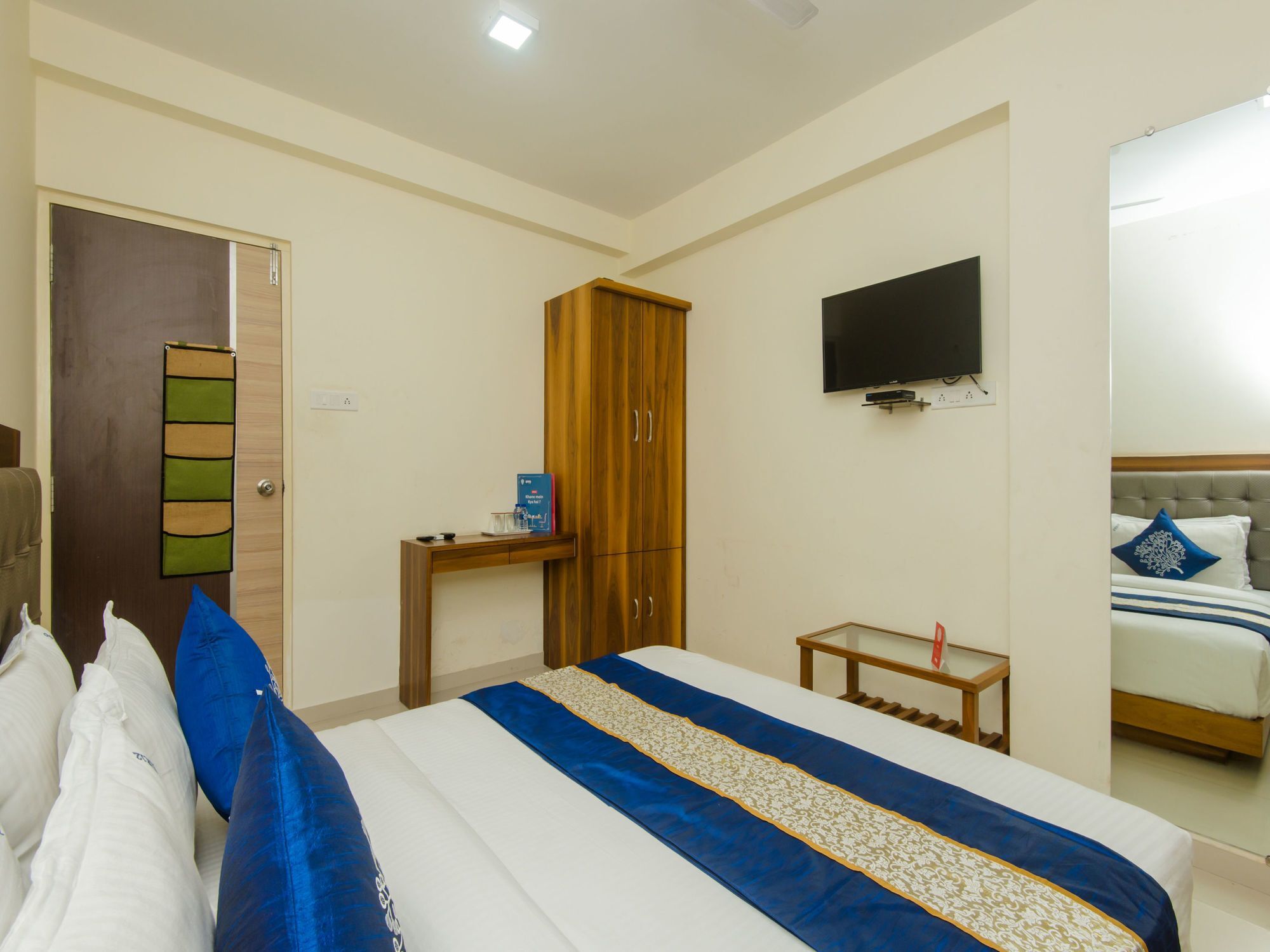Oyo 11441 Hotel Blue Bells Residency Mumbai Ngoại thất bức ảnh