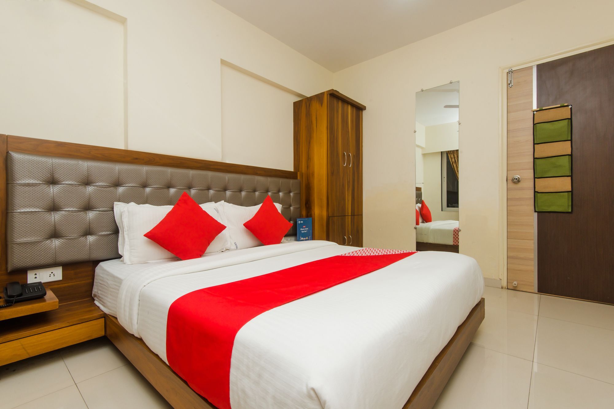 Oyo 11441 Hotel Blue Bells Residency Mumbai Ngoại thất bức ảnh
